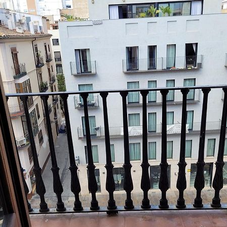 Living Valencia Apartments - Merced Εξωτερικό φωτογραφία