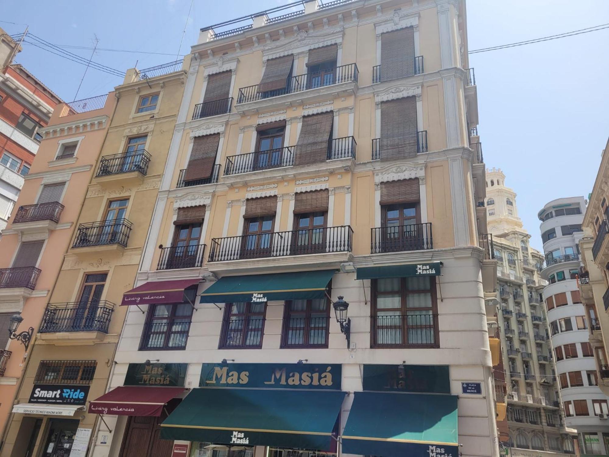 Living Valencia Apartments - Merced Εξωτερικό φωτογραφία