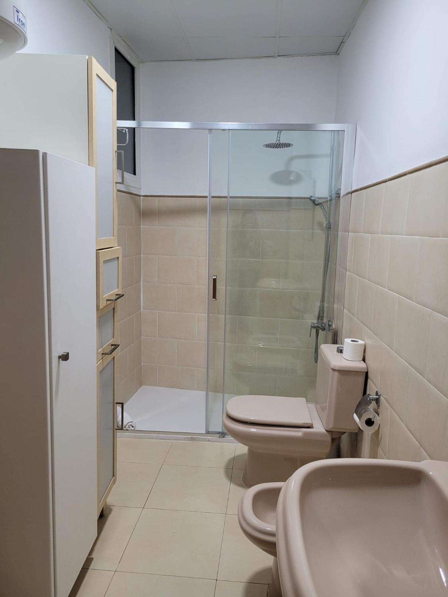 Living Valencia Apartments - Merced Εξωτερικό φωτογραφία