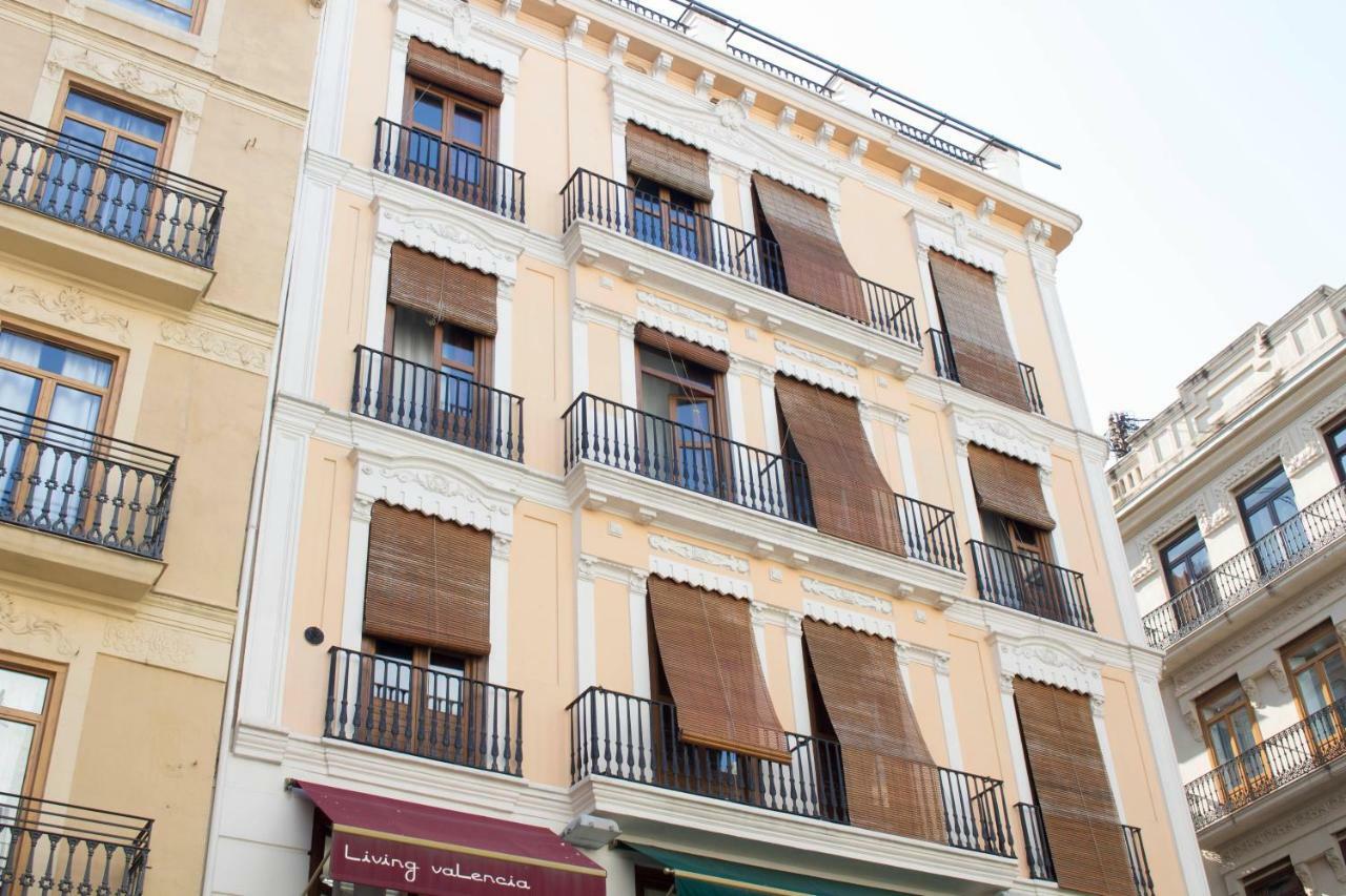 Living Valencia Apartments - Merced Εξωτερικό φωτογραφία